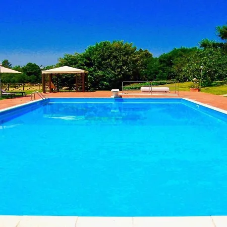 Villa Vallocchia - Sleeps 18 Exclusive Poolgrounds Spoleto 10 Mins Rome 1 Hr Villa