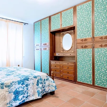 Villa Vallocchia - sleeps 18 Exclusive poolgrounds Spoleto 10 mins Rome 1 hr * Borgiano (Perugia)
