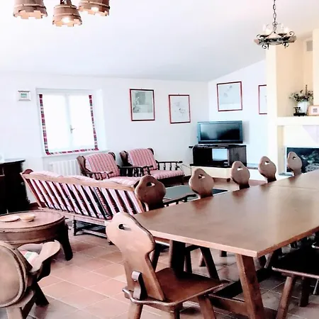 Villa Villa Vallocchia - Sleeps 18 Exclusive Poolgrounds Spoleto 10 Mins Rome 1 Hr *